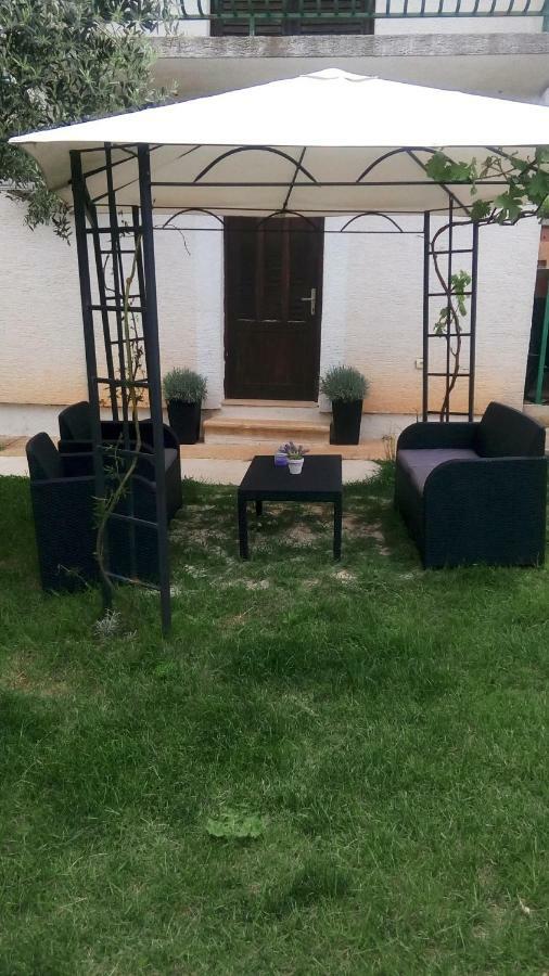 Apartmani Dana Sukošan 外观 照片